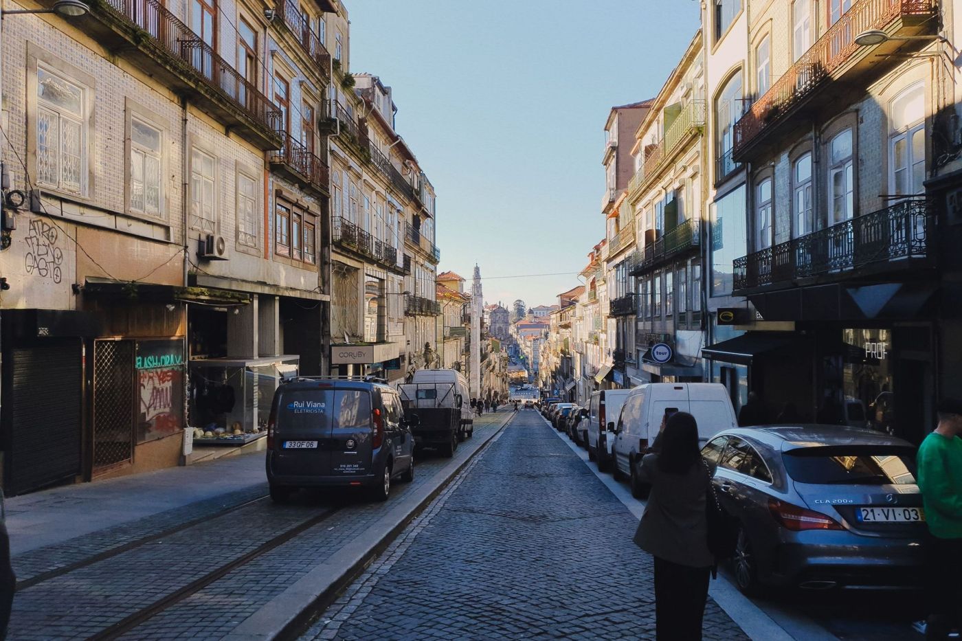 Eine Straße im Zentrum von Porto