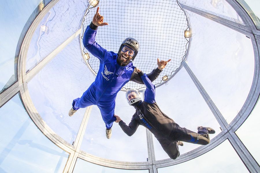 Porto/Maia: Indoor Skydiving Experience