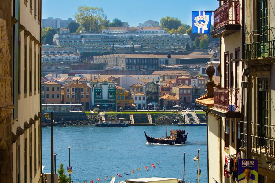 Porto: Pirate Ship Cruise on the Douro River