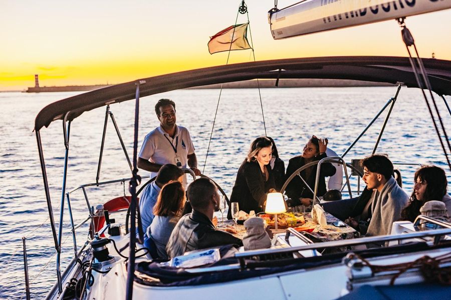 Porto: Private Douro River Charming Cruise w/wine tasting