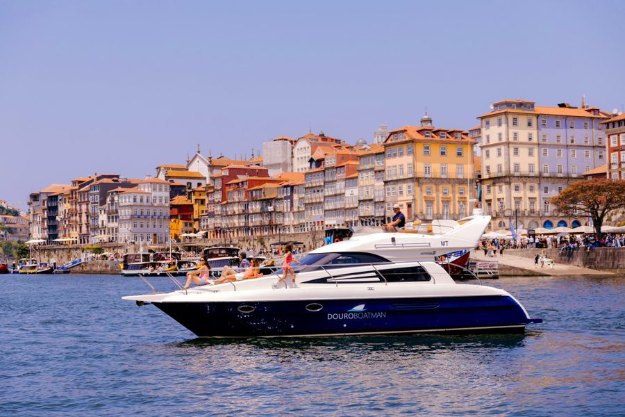 Porto: Private Douro River Yacht w/ Wines & Gourmet Tasting